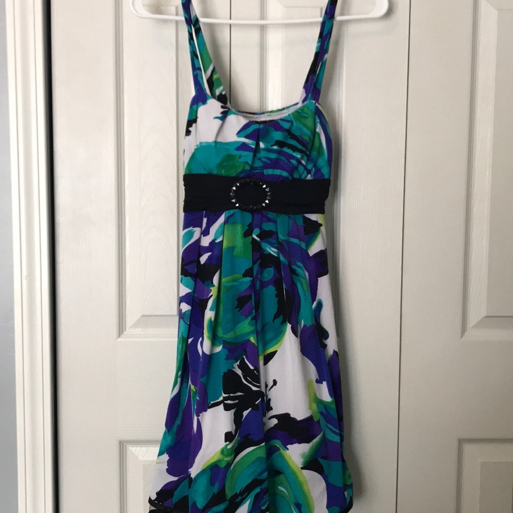 Sundress size medium**CUTE!!